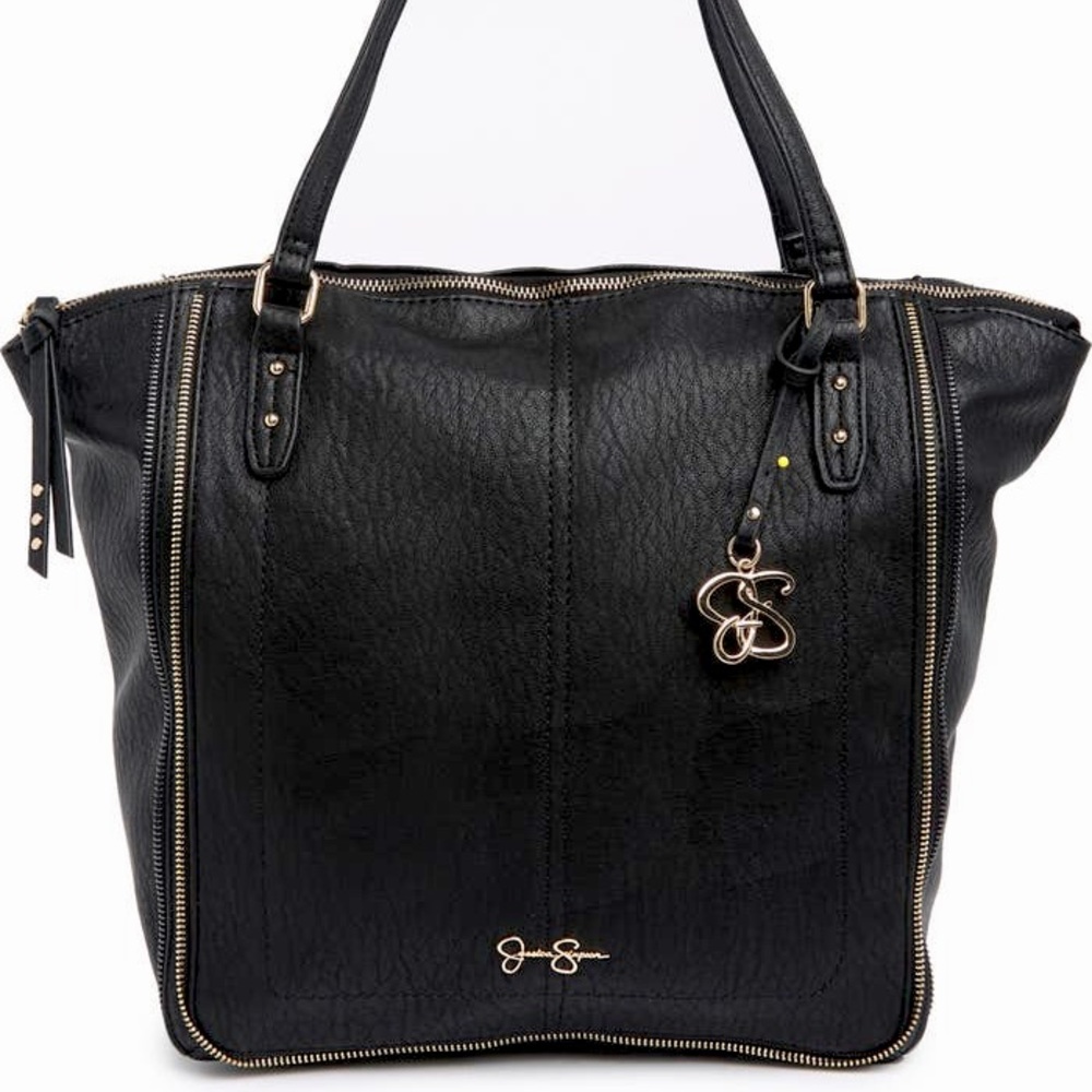 Celina Tote
JESSICA SIMPSON